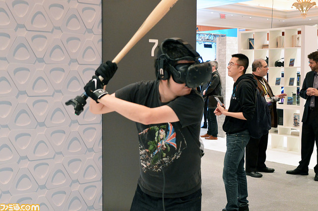 สัมผัสประสบการณ์ VR กับเกมส์ยิงแนว FPS และเกมส์เบสบอลด้วยเทคโนโลยี Vive Tracker ของ HTC