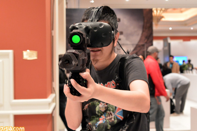 สัมผัสประสบการณ์ VR กับเกมส์ยิงแนว FPS และเกมส์เบสบอลด้วยเทคโนโลยี Vive Tracker ของ HTC