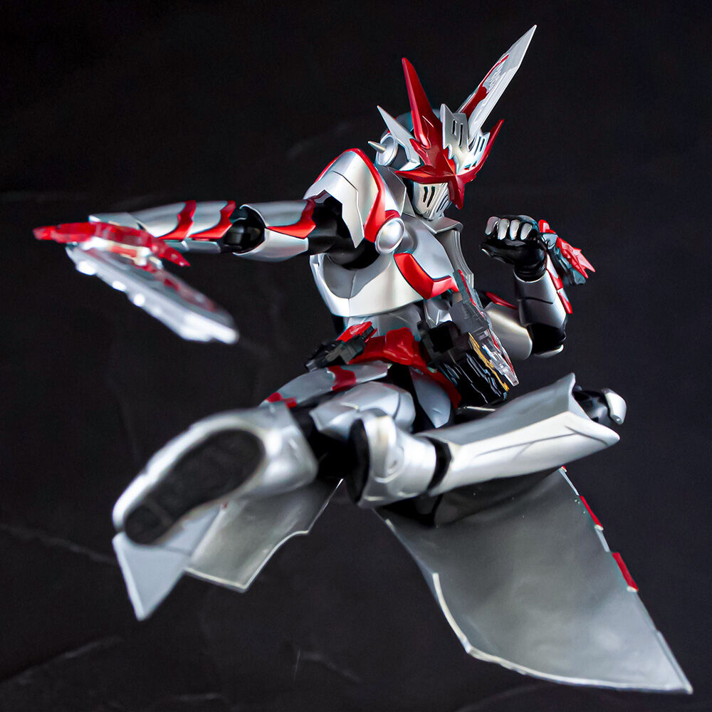 พรีวิวงาม ๆ SHFiguarts Kamen Rider Holy Blade Dragonic Knight