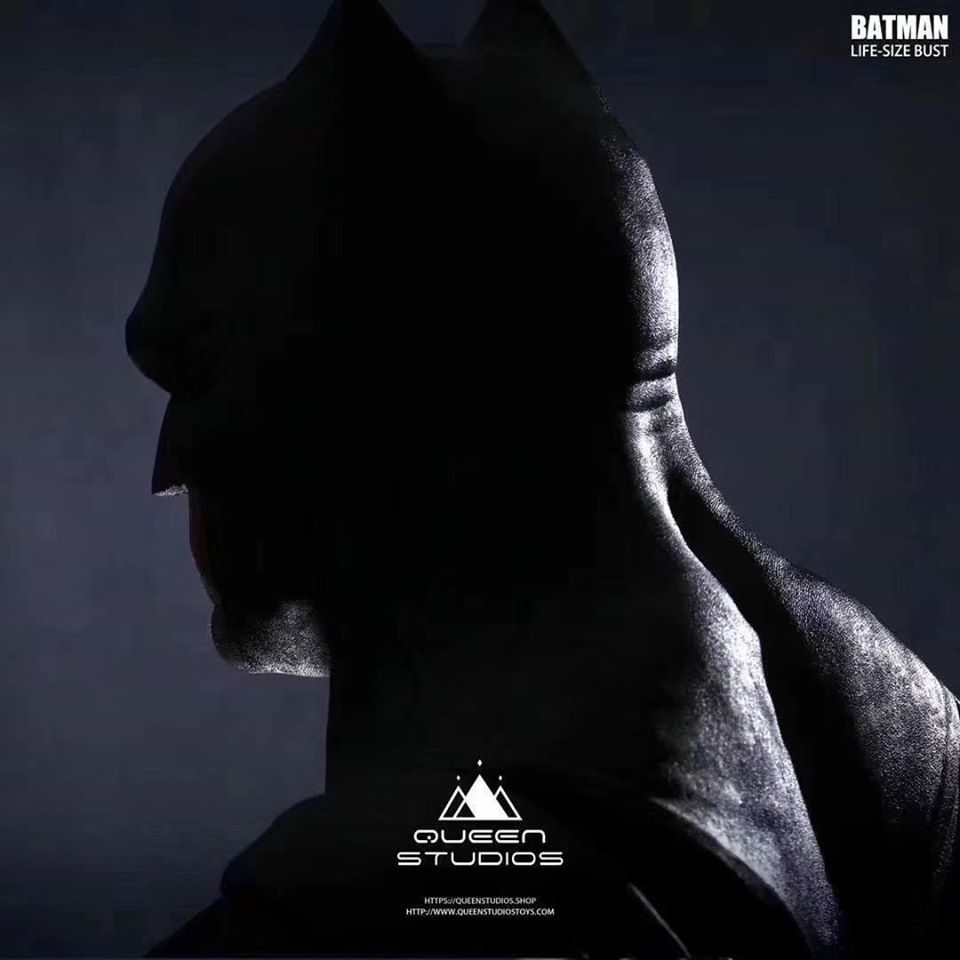 Queen Studios เผยภาพทีเซอร์งานบัสขนาดเท่าตัวจริง Batman