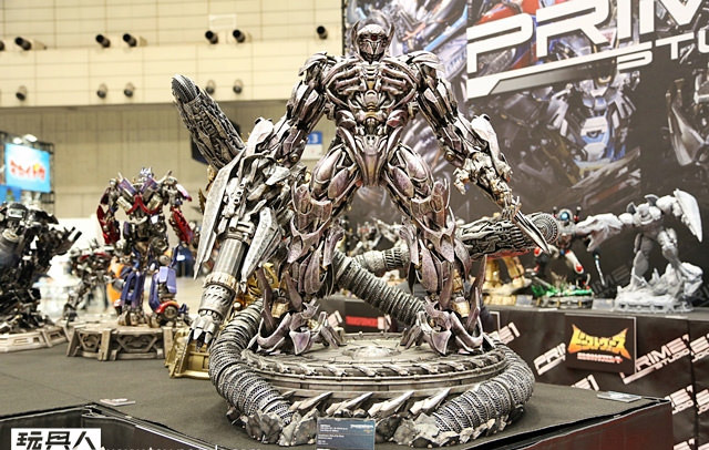 พาชมสินค้าเจ๋ง ๆ ในบูธของ Prime1Studio ในงาน Wonder Festival 2017