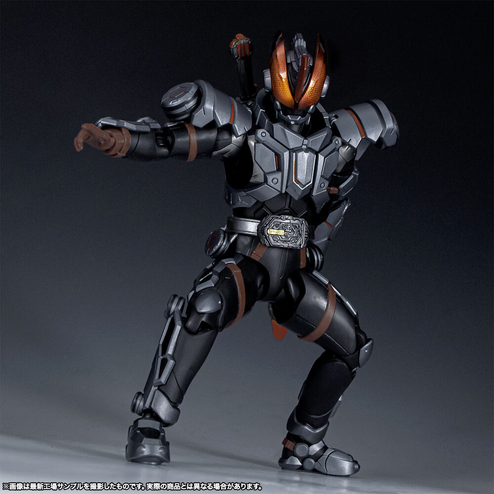 พรีวิวงาม ๆ SHFiguarts Kamen Rider Buster Genbu Shinwa