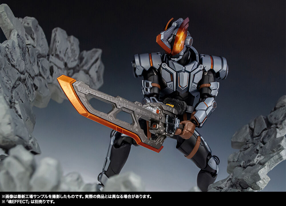 พรีวิวงาม ๆ SHFiguarts Kamen Rider Buster Genbu Shinwa
