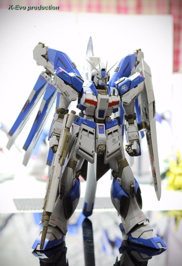 ชมขั้นตอนการต่อหุ่น MG Hi-Nu Gundam Infinity ผลงานโดย K-Evo
