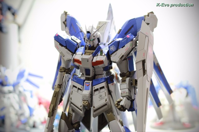 ชมขั้นตอนการต่อหุ่น MG Hi-Nu Gundam Infinity ผลงานโดย K-Evo