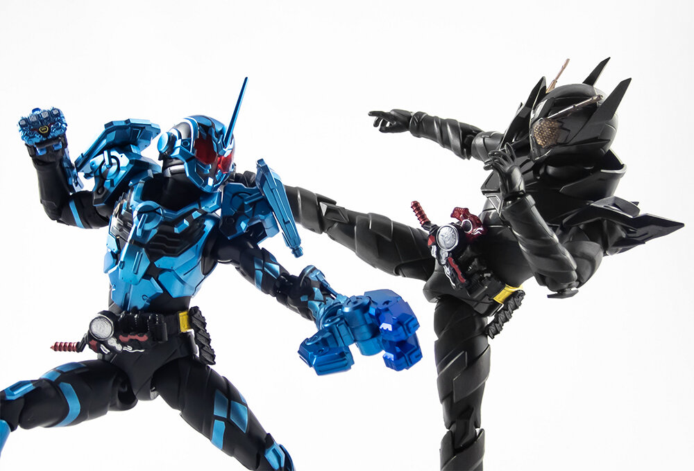 รีวิวภาพถ่ายสินค้าจริง SHFiguarts Kamen Rider Metal Build