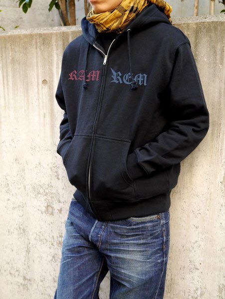 ชมภาพสินค้า Re:Zero ที่จำหน่ายในงาน Comiket 91