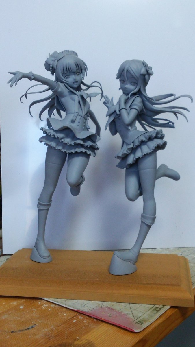 เหล่าผู้ผลิตโพสข้อมูลทวิตเตอร์โปรโมทฟิกเกอร์ที่จะนำไปแสดงในงาน Wonder Festival 2017 [Winter]