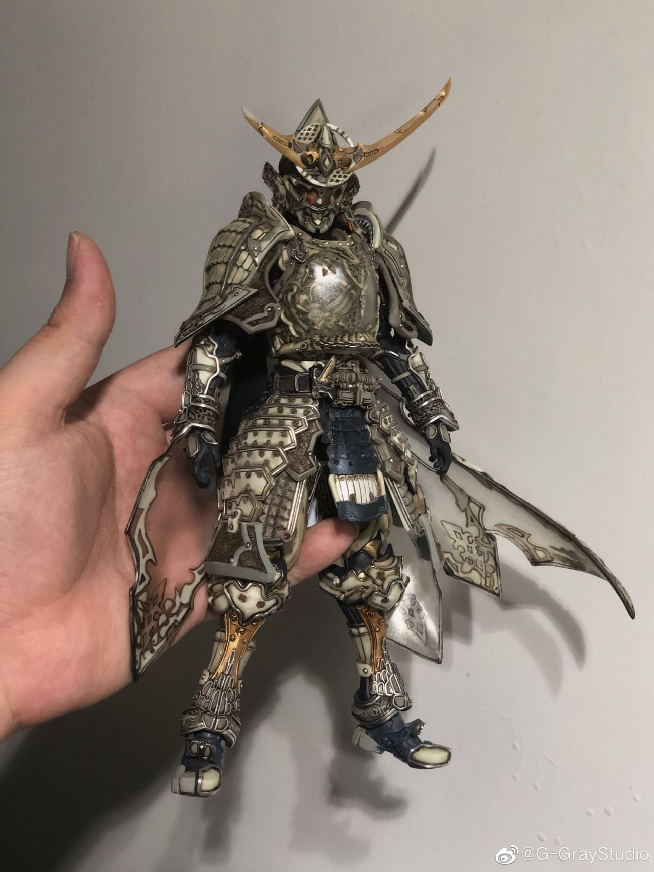 ชมงานคัสตอมสวย ๆ SIC Kamen Rider Gaim (Gray Studio)