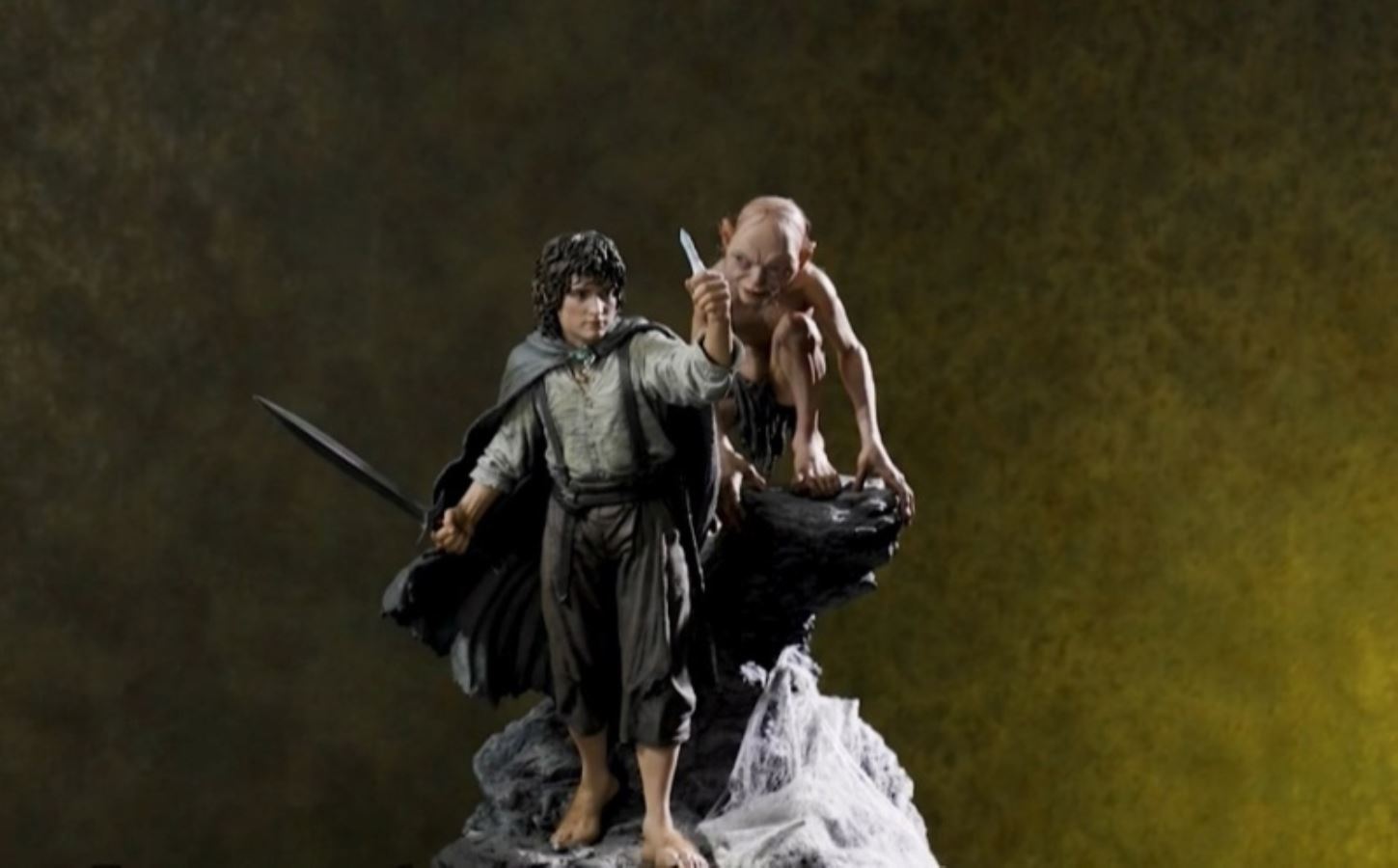 เห็นแล้วอยากได้!! กับงานปั้น Prime1Studio - Frodo & Gollum ตัวละครหลักแห่ง The Lord of the Rings