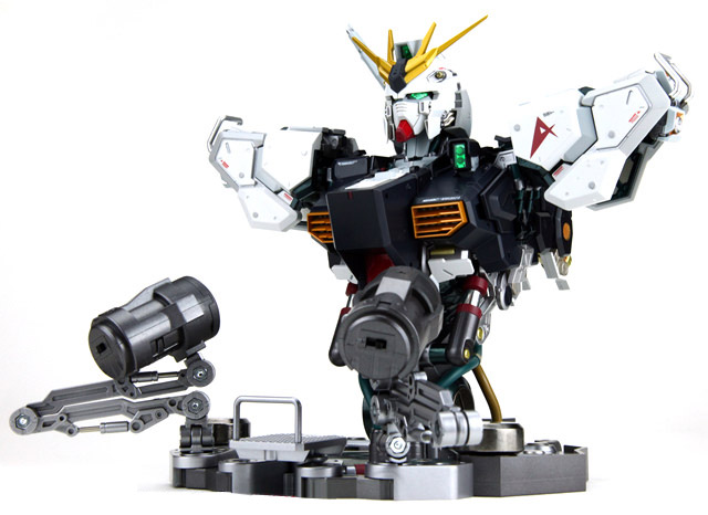 รีวิวทุกมุม กับพลาโมสุดงาม FORMANIAEX RX-93 VGUNDAM