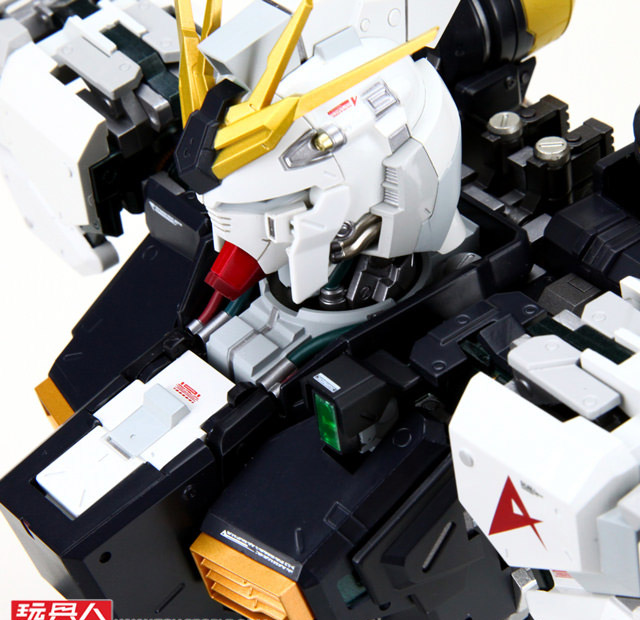 รีวิวทุกมุม กับพลาโมสุดงาม FORMANIAEX RX-93 VGUNDAM