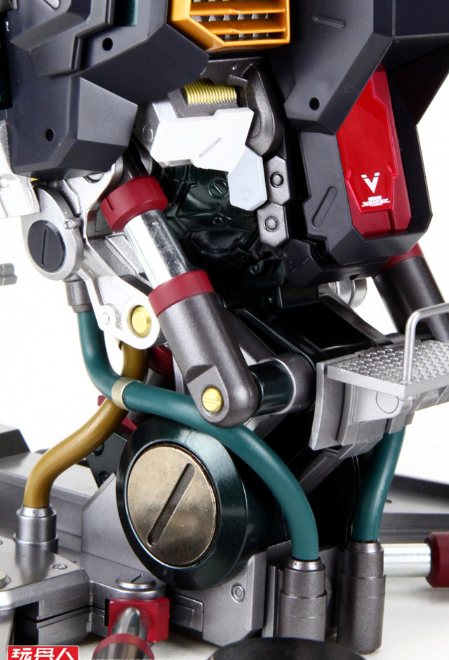 รีวิวทุกมุม กับพลาโมสุดงาม FORMANIAEX RX-93 VGUNDAM