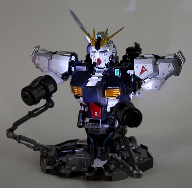 รีวิวทุกมุม กับพลาโมสุดงาม FORMANIAEX RX-93 VGUNDAM