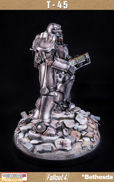 ฟิกเกอร์งาม ๆ ของ Power armor T-45 ถือปืนไรเฟิลเลเซอร์ จากเกมส์ Fallout 4