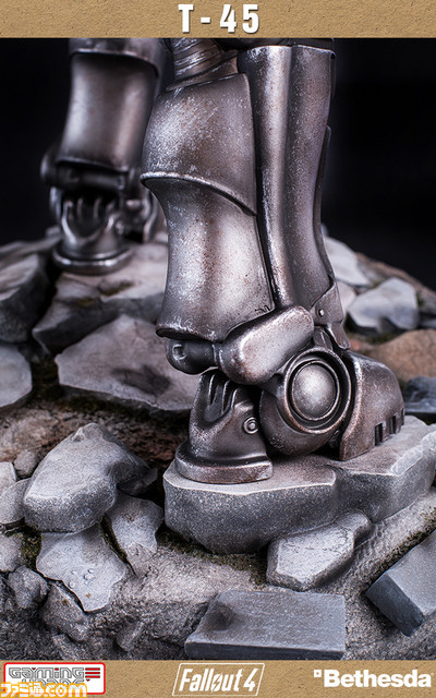 ฟิกเกอร์งาม ๆ ของ Power armor T-45 ถือปืนไรเฟิลเลเซอร์ จากเกมส์ Fallout 4