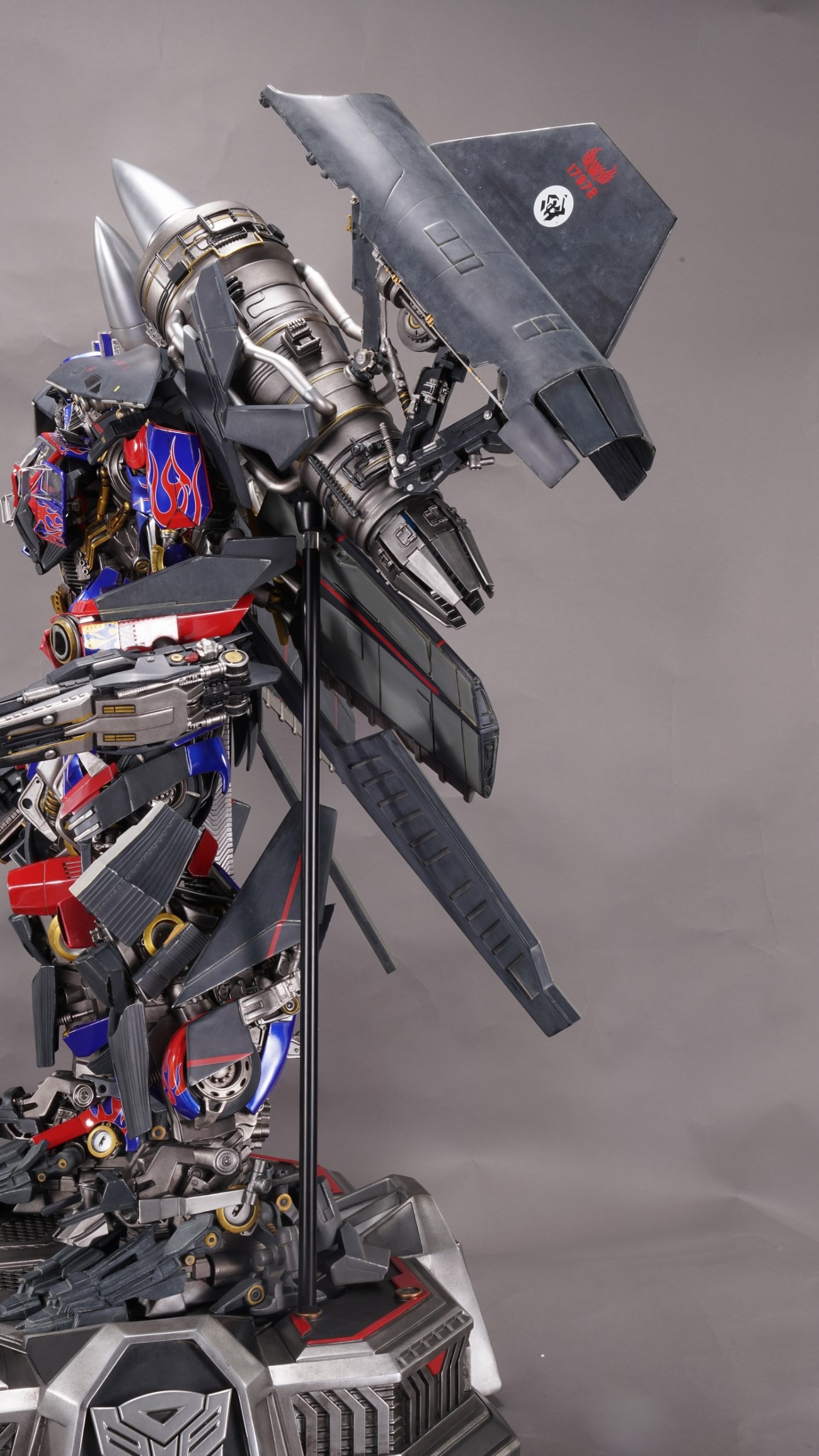 Prime1Studio เตรียมแจกก้านค้ำสำหรับ Optimus Prime Jet Power