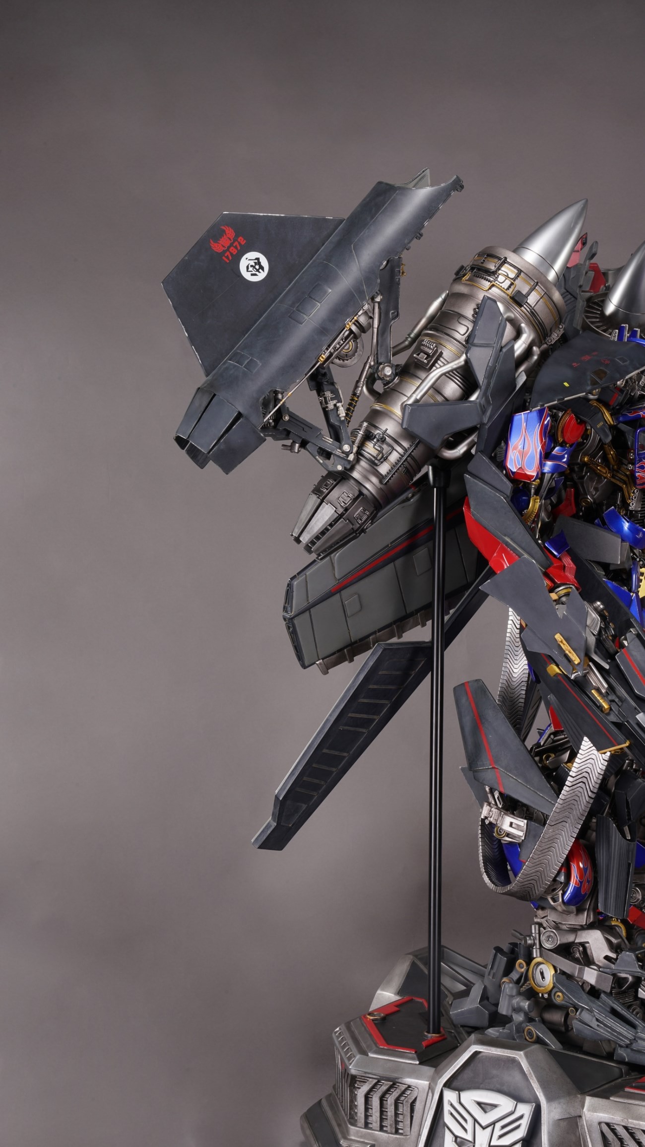 Prime1Studio เตรียมแจกก้านค้ำสำหรับ Optimus Prime Jet Power