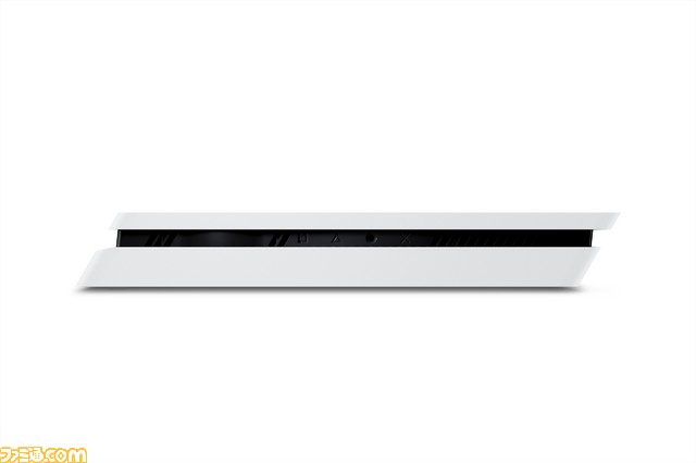 Sony เตรียมจำหน่ายเครื่อง PlayStation 4 Model สีขาว ( Glacier White )