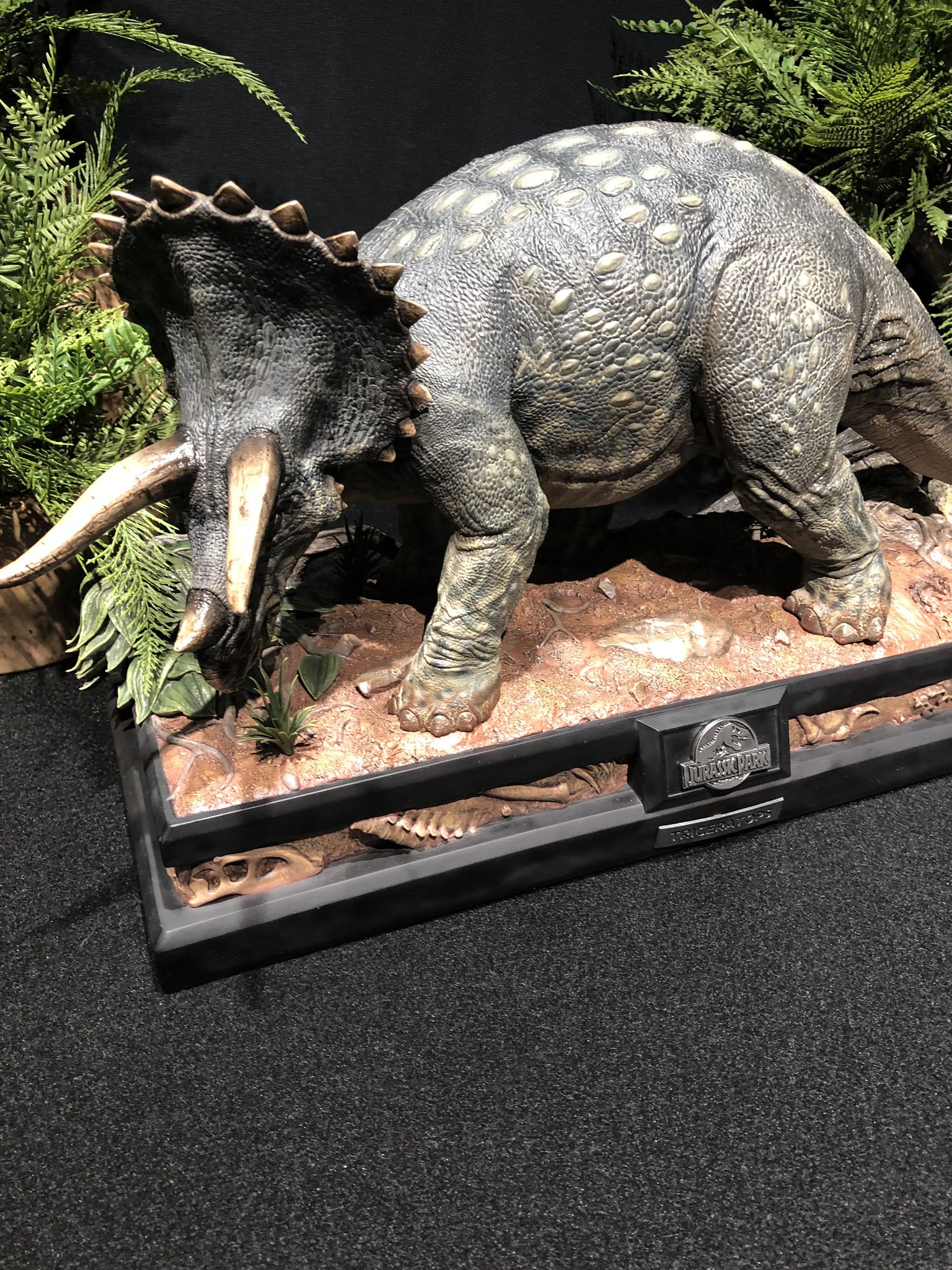 อลังการงานโชว์ กับธีมสวน Jurassic Park ที่จัดแสดงโชว์อยู่ที่ช็อป Prime1Studio ประเทศญี่ปุ่น