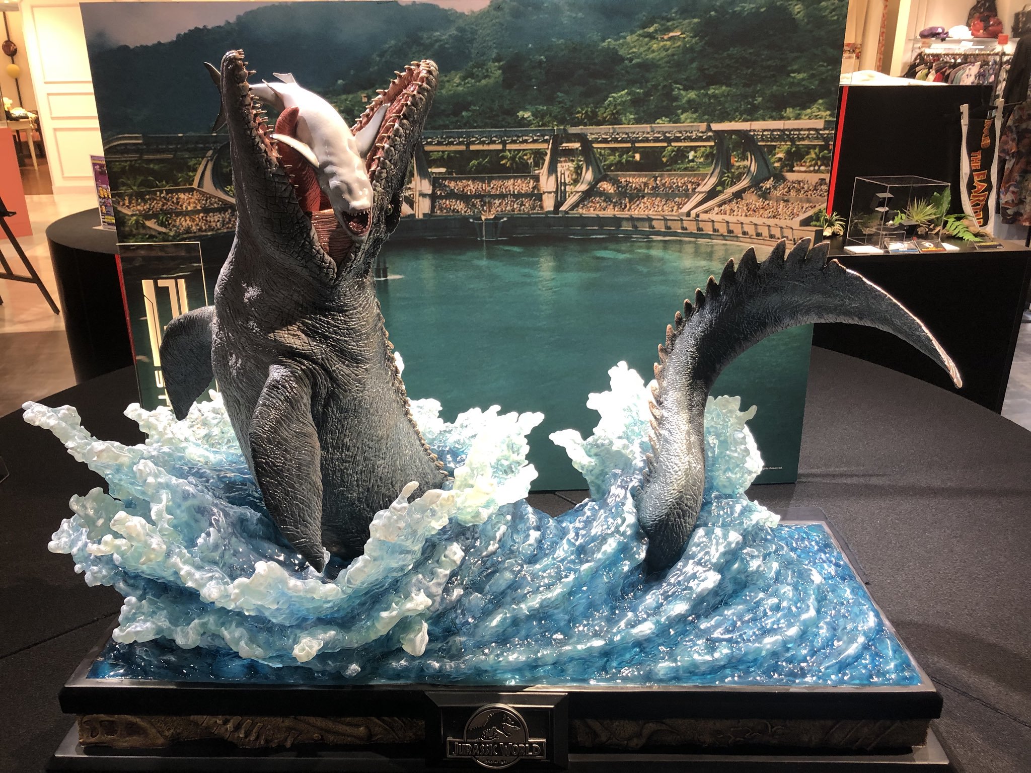 อลังการงานโชว์ กับธีมสวน Jurassic Park ที่จัดแสดงโชว์อยู่ที่ช็อป Prime1Studio ประเทศญี่ปุ่น