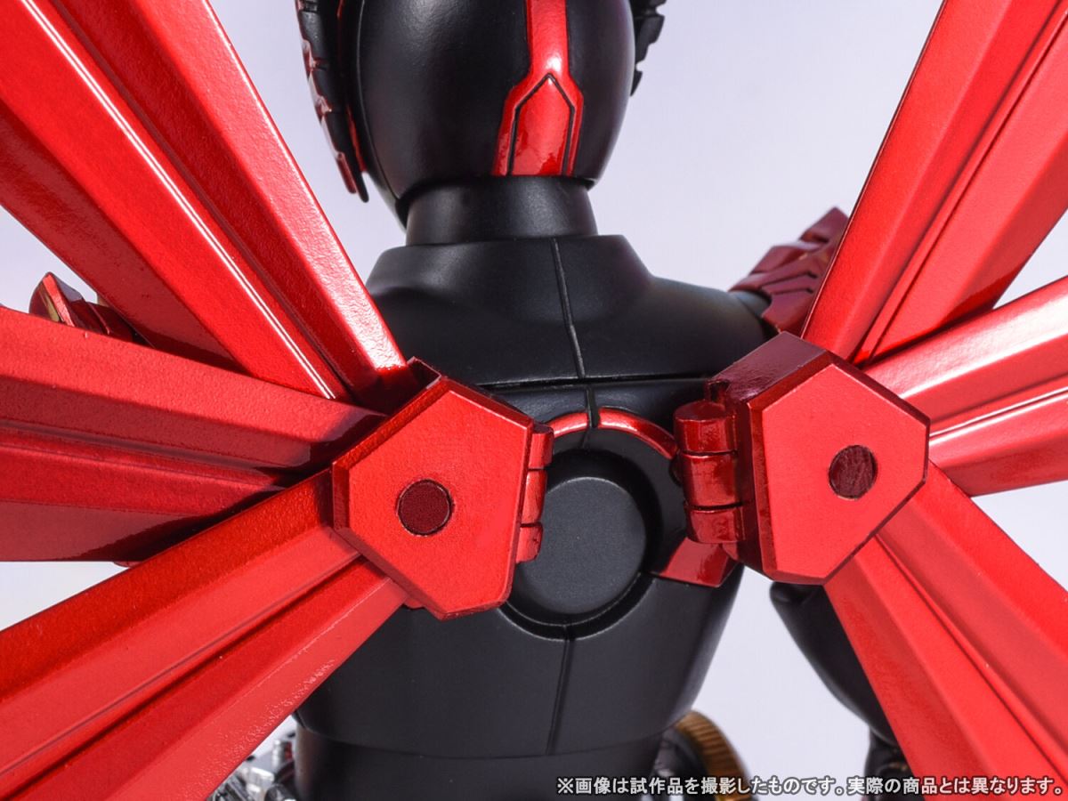 ออฟฟิเชียลพรีวิวงาม ๆ ของ S.H.Figuarts (Shinkocchou Seihou) Kamen Rider OOO Tajadol Combo
