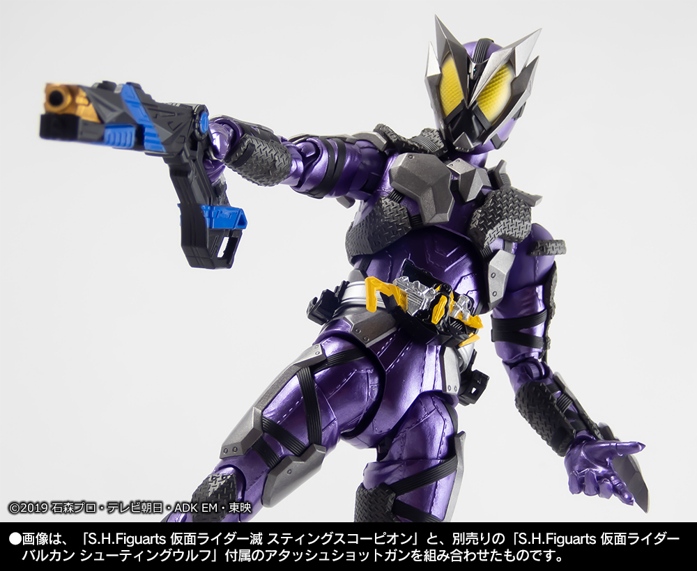 ภาพพรีวิวสินค้างาม ๆ กับ SHFiguarts Kamen Rider Sting Scorpion และ Flying Falcon